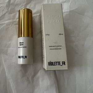 Violette_FR sheer mat Betise